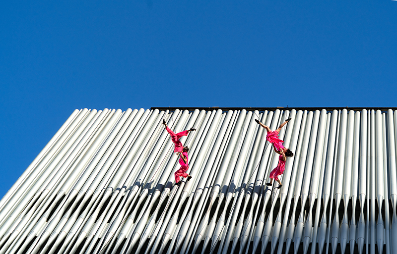 Wall_Dancing